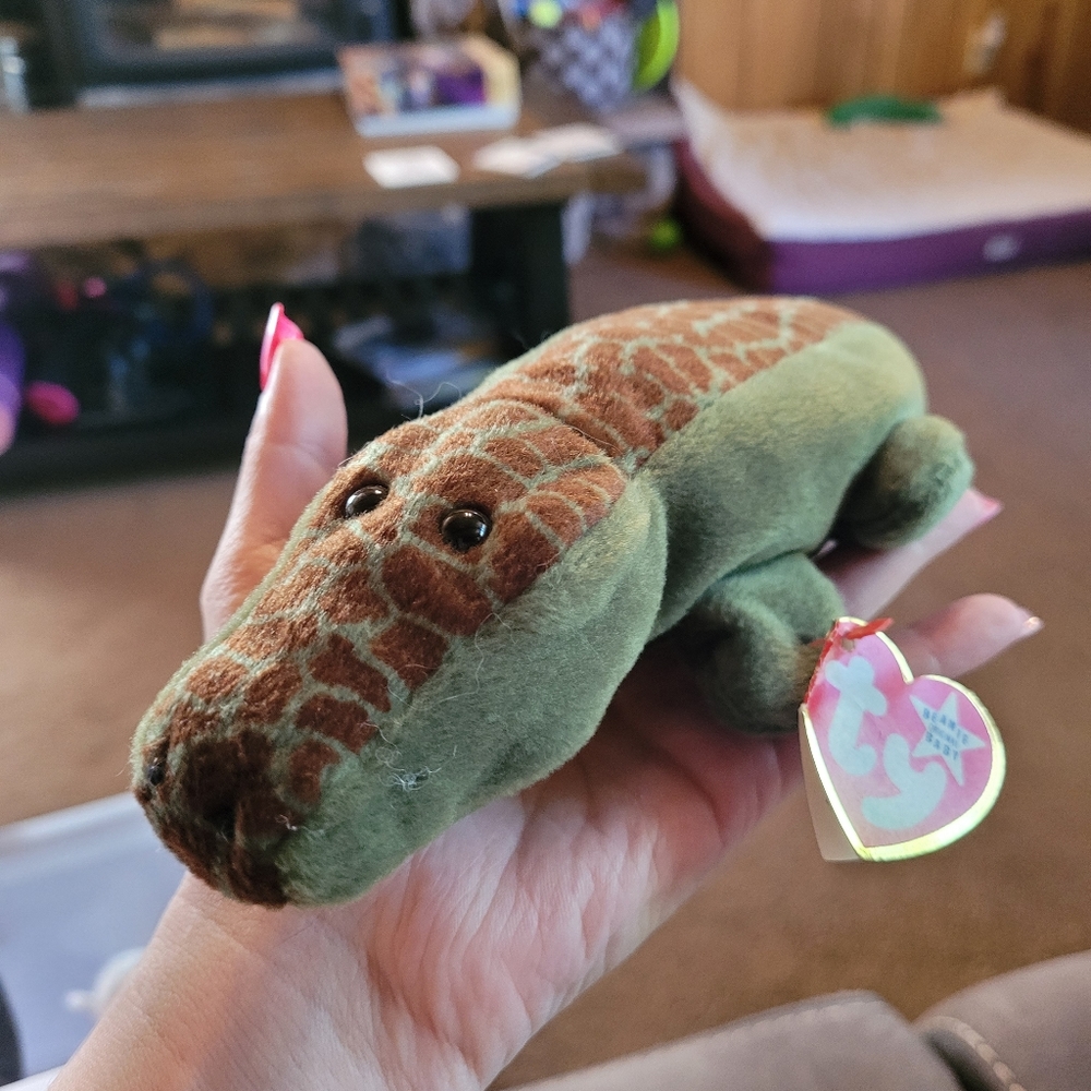 Ally the Alligator beanie baby
